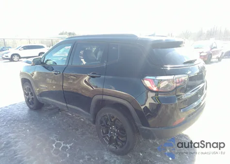 2022 Jeep Compass Altitude 4X4 z USA, uszkodzony, nr VIN 3C4NJDBB5NT198996